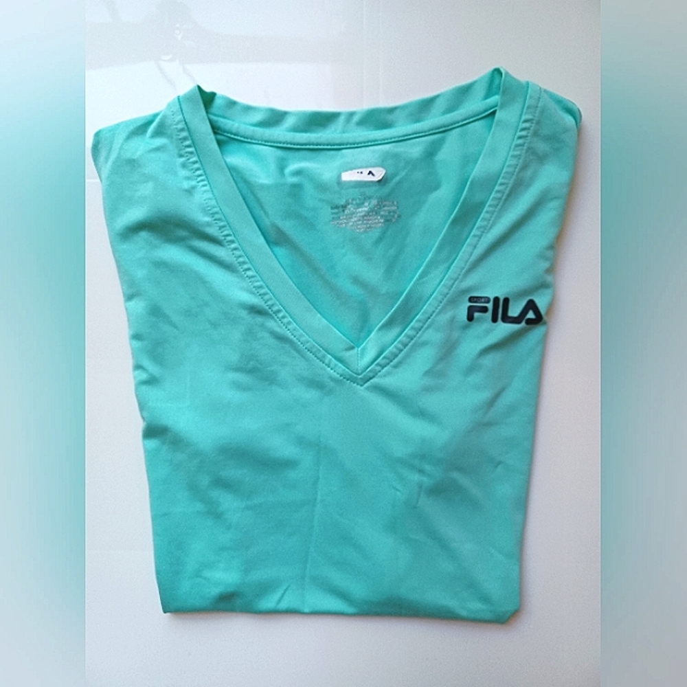 Fila short sleeve athletic shirt XS